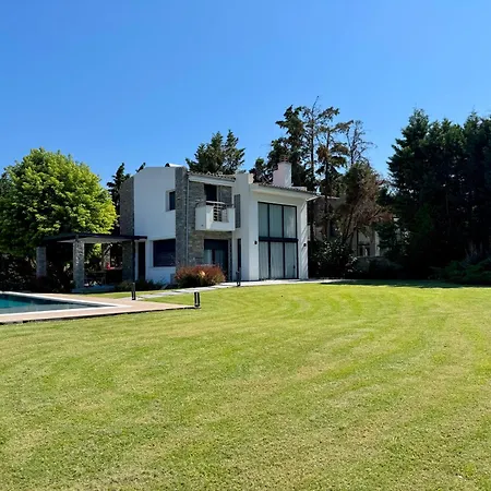 فيلة Aqua Filakai Kassandras